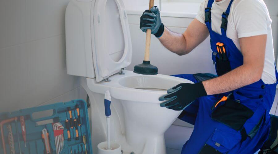Local annual plumbing maintenance in Suffolk, VA